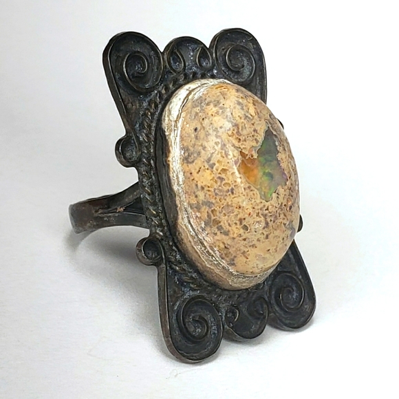 Native American Ring - Picture 12 of 13